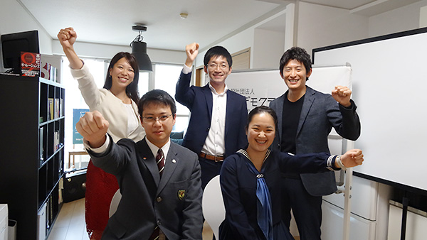 READ MORE<span><i class="pcon pcon-261"></i></span>